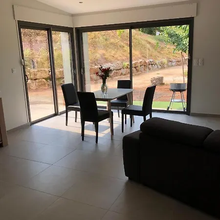 Du Travers בית נופש Sebrazac